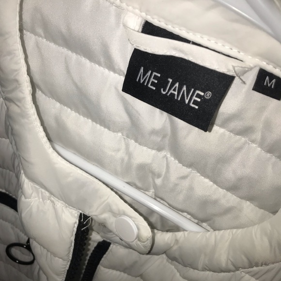 White puffer jacket - Picture 2 of 3